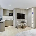 Studio Center Of Paris By Studio Prestige